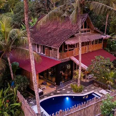 Unique Balian Beach House